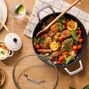 cacarola_baixa_essential_30cm_lecreuset -2-